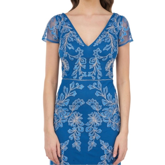 JS COLLECTIONS Embroidered Bead Short Sleeve V-Neck Sheer Mesh Mermaid Gown - Picture 4 of 5